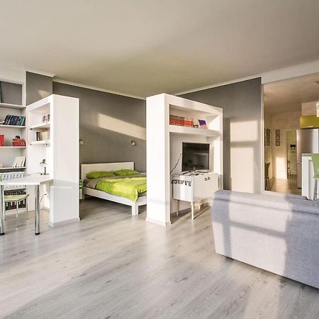Gagarin Plaza Apartment 70 Square Metres On 12Th Floor Odessa Zewnętrze zdjęcie