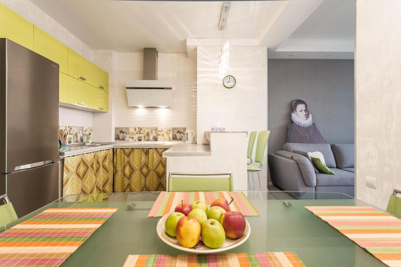 Gagarin Plaza Apartment 70 Square Metres On 12Th Floor Odessa Zewnętrze zdjęcie