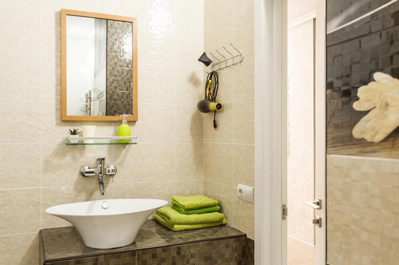 Gagarin Plaza Apartment 70 Square Metres On 12Th Floor Odessa Zewnętrze zdjęcie