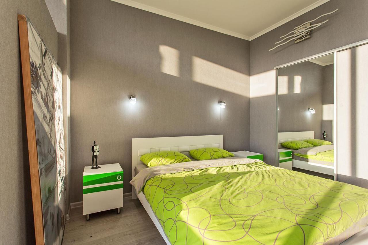 Gagarin Plaza Apartment 70 Square Metres On 12Th Floor Odessa Zewnętrze zdjęcie